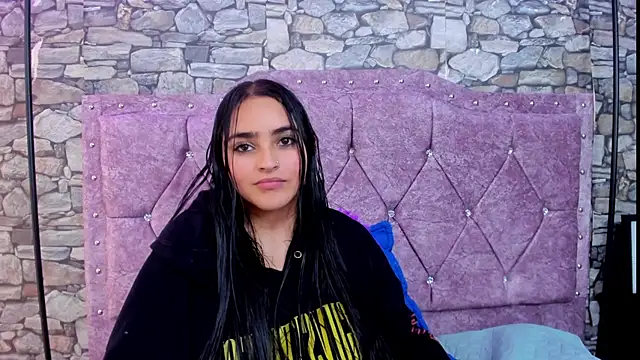 sweet  cherry1 online show from 04/11/26, 07:45