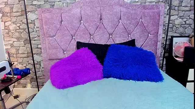 sweet  cherry1 online show from 04/14/26, 06:35