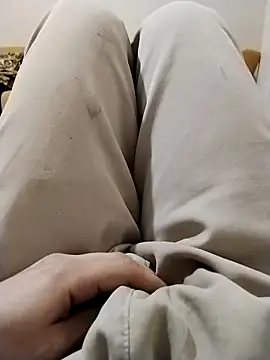 Snapshot of y2561 chatting on 03/27/26, 08:54 y2561 online show from 03/27/26, 08:54