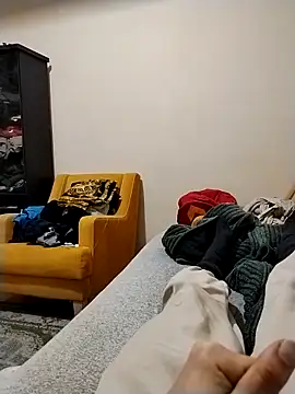 Snapshot of y2561 chatting on 03/26/26, 11:02 y2561 online show from 03/26/26, 11:02