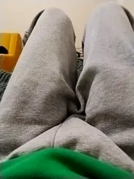 Snapshot of y2561 chatting on 03/29/26, 09:38 y2561 online show from 03/29/26, 09:38