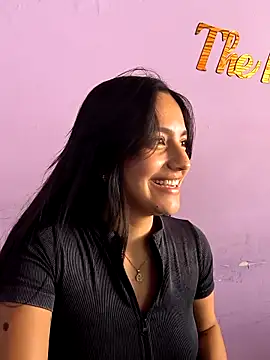 SophiaCastro09  online show from 04/04/26, 04:24