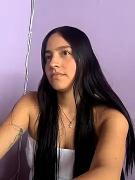 SophiaCastro09  online show from 04/06/26, 05:36