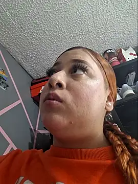 Snapshot of venuscopper chatting on 06/02/26, 01:16 venuscopper online show from 06/02/26, 01:16