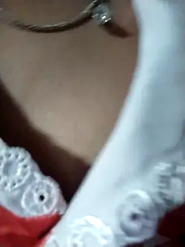 Snapshot of Giang-mylove chatting on 04/09/26, 02:23 Giang-mylove online show from 04/09/26, 02:23