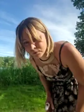 Elisialila online show from 04/18/26, 08:49