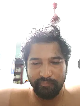 Snapshot of varun2184 chatting on 04/28/26, 06:45 varun2184 online show from 04/28/26, 06:45