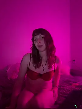 Snapshot of April__kittyy chatting on 05/15/26, 05:05 April kittyy online show from 05/15/26, 05:05