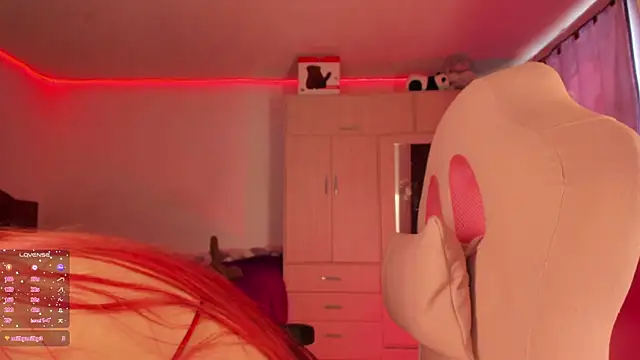 Snapshot of milk1sweet chatting on 04/01/26, 01:34 milk1sweet online show from 04/01/26, 01:34