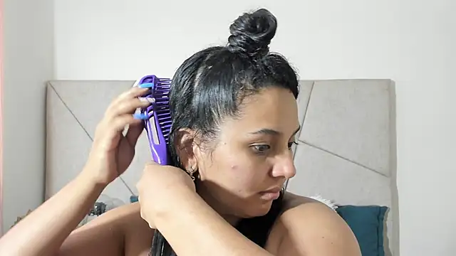 Snapshot of VeraBellucci chatting on 04/14/26, 11:15 VeraBellucci online show from 04/14/26, 11:15