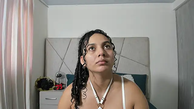 Snapshot of VeraBellucci chatting on 04/09/26, 11:27 VeraBellucci online show from 04/09/26, 11:27