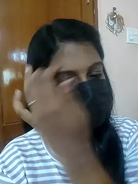 Tamil Hot Thara online show from 04/05/26, 07:15