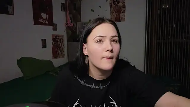 Snapshot of Tori_Sweet chatting on 04/07/26, 02:08 Tori Sweet online show from 04/07/26, 02:08