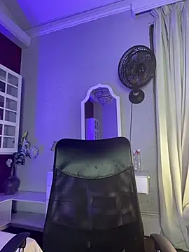 KristinaGriner online show from 04/23/26, 03:46