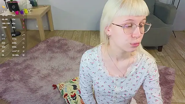 Snapshot of call_me_heaven chatting on 04/01/26, 03:09 call me heaven online show from 04/01/26, 03:09