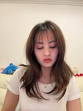 Yang 218 online show from 04/11/26, 01:48