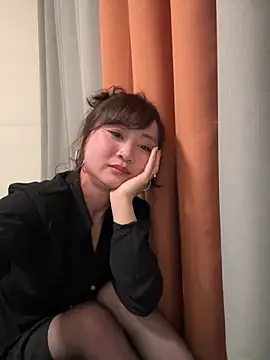 Snapshot of Huihui_518 chatting on 04/06/26, 05:14 Huihui 518 online show from 04/06/26, 05:14