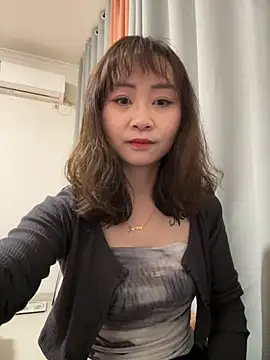 Snapshot of Huihui_518 chatting on 04/13/26, 06:39 Huihui 518 online show from 04/13/26, 06:39