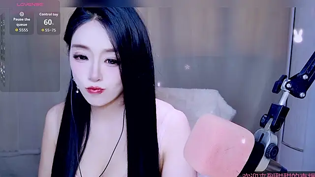 Snapshot of Cuviee chatting on 04/14/26, 06:51 Cuviee online show from 04/14/26, 06:51