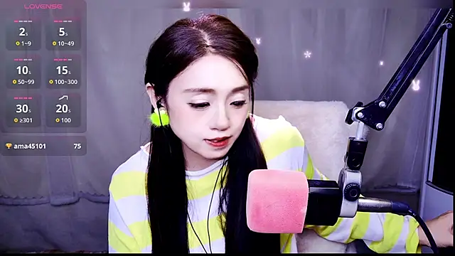 Snapshot of Cuviee chatting on 04/01/26, 01:41 Cuviee online show from 04/01/26, 01:41