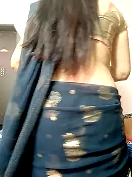 Snapshot of Sexyy_Bhabhi_143 chatting on 06/10/26, 04:46 Sexyy Bhabhi 143 online show from 06/10/26, 04:46