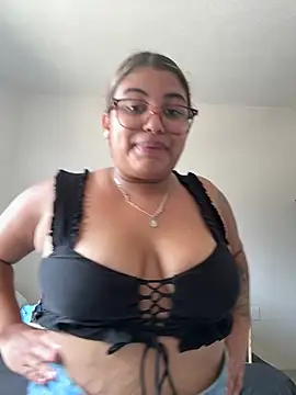 Snapshot of C1N09 chatting on 06/15/26, 06:29 C1N09 online show from 06/15/26, 06:29