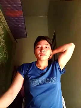 -Quyny- online show from 04/14/26, 07:30