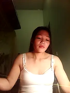 -Quyny- online show from 04/05/26, 12:56