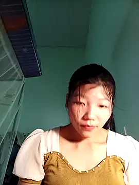 -Quyny- online show from 03/28/26, 04:35