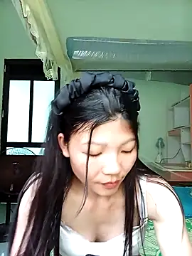 -Quyny- online show from 04/14/26, 05:01