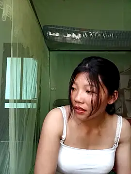 -Quyny- online show from 03/30/26, 06:37