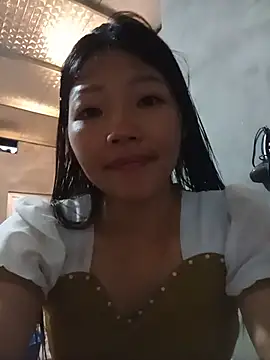 -Quyny- online show from 06/08/26, 10:49