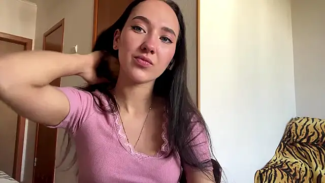 Liesenaniles online show from 05/04/26, 06:06