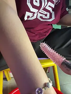 Snapshot of LunoChuckie chatting on 04/07/26, 01:29 LunoChuckie online show from 04/07/26, 01:29