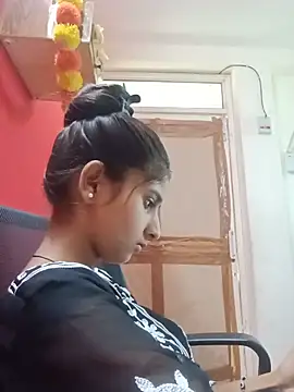 Snapshot of TANU01990 chatting on 05/30/26, 04:08 TANU01990 online show from 05/30/26, 04:08