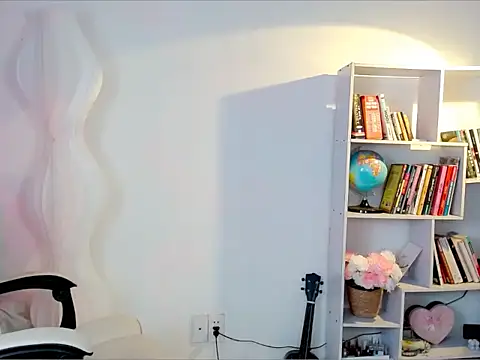 Snapshot of Mie_Mie21 chatting on 04/03/26, 01:23 Mie Mie21 online show from 04/03/26, 01:23