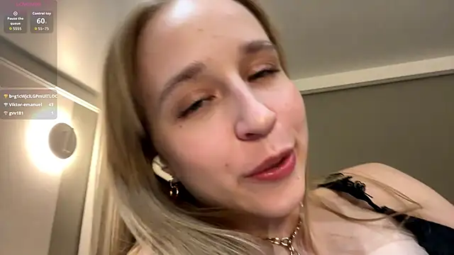 Snapshot of OliviaKiss_ chatting on 03/31/26, 06:21 OliviaKiss online show from 03/31/26, 06:21