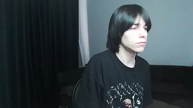 Snapshot of mason_silver chatting on 04/13/26, 08:07 mason silver online show from 04/13/26, 08:07