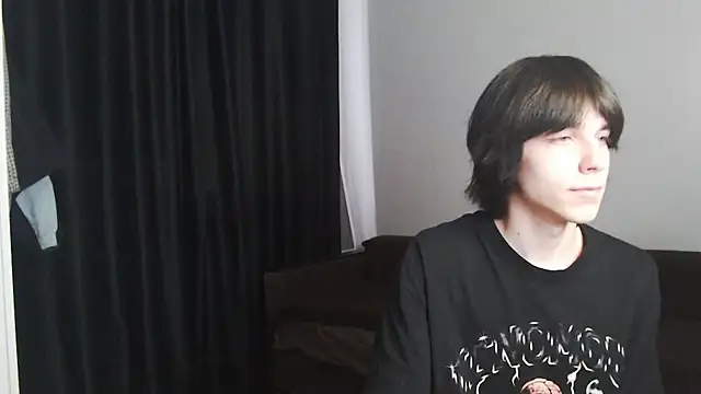 Snapshot of mason_silver chatting on 04/11/26, 07:45 mason silver online show from 04/11/26, 07:45