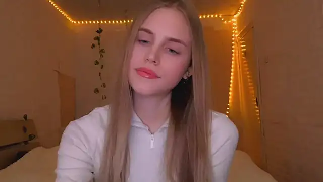 EveCoutch online show from 03/27/26, 04:30