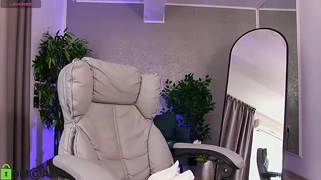 SandraBabeXO online show from 04/19/26, 04:02