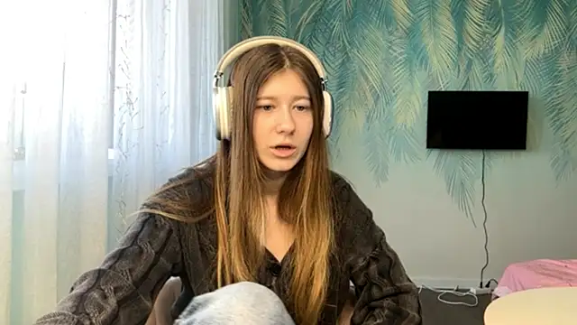 Kate Jomallona online show from 03/31/26, 08:16