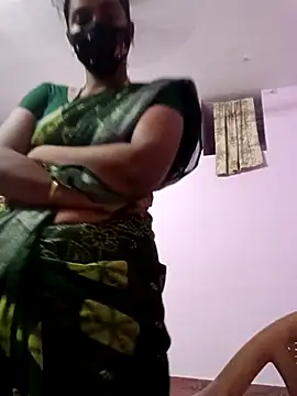 Snapshot of tamilratchasii chatting on 05/03/26, 05:38 tamilratchasii online show from 05/03/26, 05:38