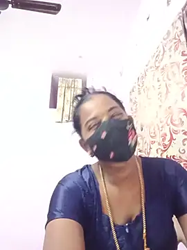Snapshot of tamilratchasii chatting on 05/22/26, 04:38 tamilratchasii online show from 05/22/26, 04:38