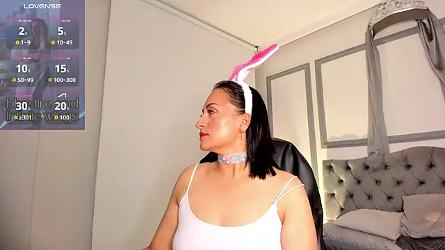 evazul online show from 04/12/26, 05:44