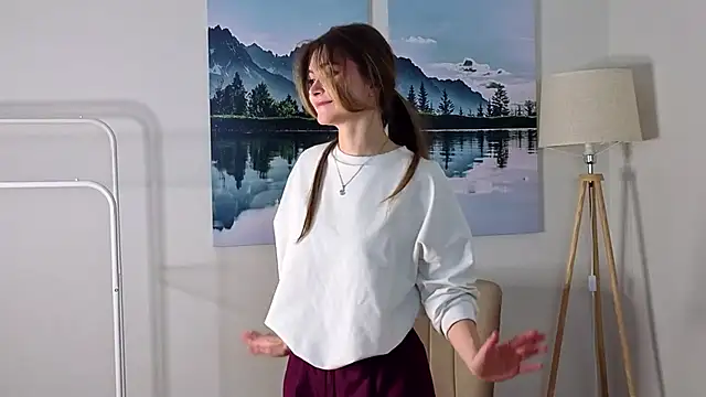 CherlyGuss online show from 03/31/26, 09:11