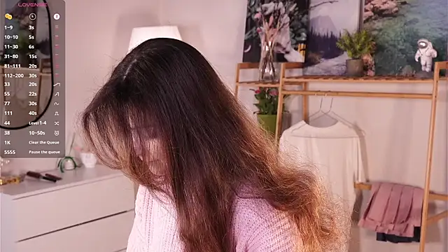 CherlyGuss online show from 04/16/26, 03:40