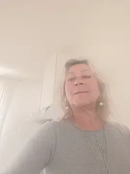 Anabel-456 online show from 04/05/26, 09:27