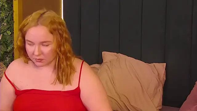 Snapshot of MarianBush chatting on 03/30/26, 03:19 MarianBush online show from 03/30/26, 03:19