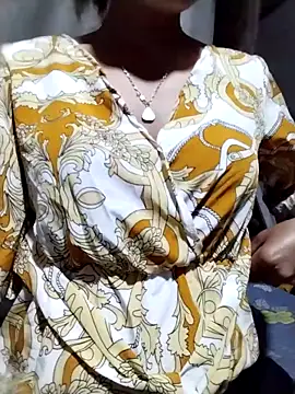 djdddj1 online show from 04/06/26, 11:44